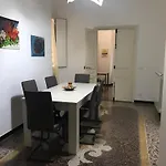 Wow - 175 Mq - Posteggio Privato - Davanti Porto Traghetti - Fino A 10 Posti Letto * Janov