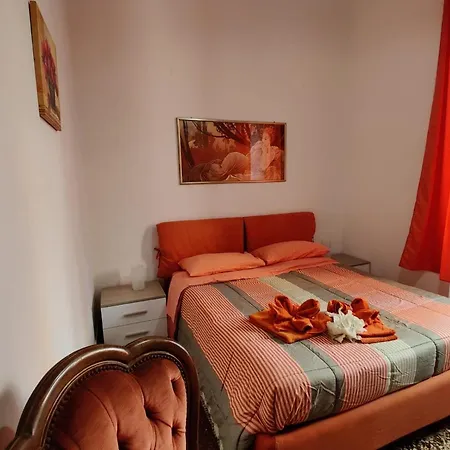 Wow - 175 Mq - Posteggio Privato - Davanti Porto Traghetti - Fino A 10 Posti Letto *