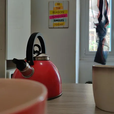 Apartment Wow - 175 Mq - Posteggio Privato - Davanti Porto Traghetti - Fino A 10 Posti Letto Genua