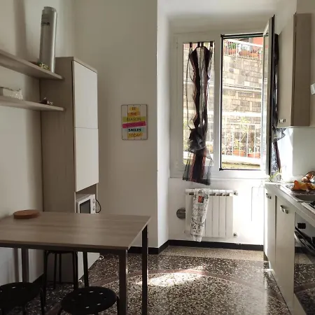 Wow - 175 Mq - Posteggio Privato - Davanti Porto Traghetti - Fino A 10 Posti Letto Apartamento *