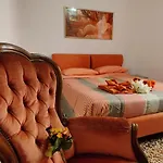 Апартаменты Wow - 175 Mq - Posteggio Privato - Davanti Porto Traghetti - Fino A 10 Posti Letto *