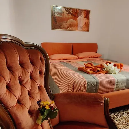 Lejlighed Wow - 175 Mq - Posteggio Privato - Davanti Porto Traghetti - Fino A 10 Posti Letto *