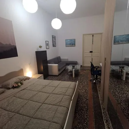Wow - 175 Mq - Posteggio Privato - Davanti Porto Traghetti - Fino A 10 Posti Letto * Γένοβα