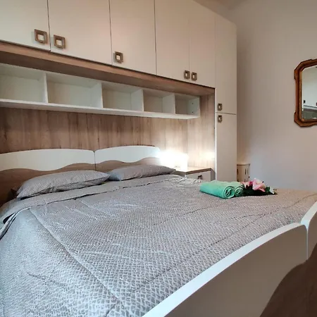 Wow - 175 Mq - Posteggio Privato - Davanti Porto Traghetti - Fino A 10 Posti Letto ג'נובה