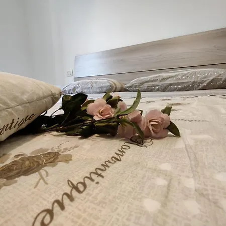 Wow - 175 Mq - Posteggio Privato - Davanti Porto Traghetti - Fino A 10 Posti Letto Lejlighed Genova