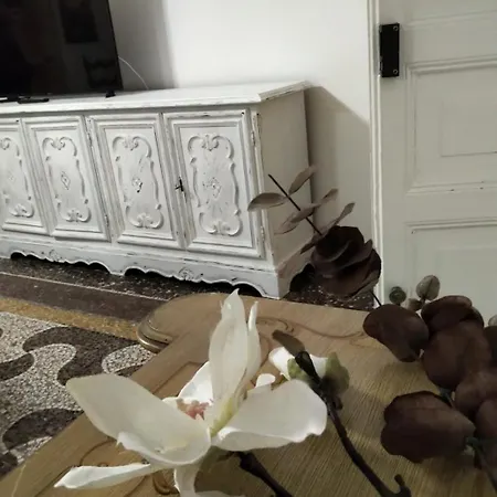 Wow - 175 Mq - Posteggio Privato - Davanti Porto Traghetti - Fino A 10 Posti Letto *