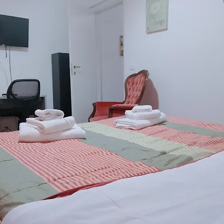 Wow - 175 Mq - Posteggio Privato - Davanti Porto Traghetti - Fino A 10 Posti Letto * Genova
