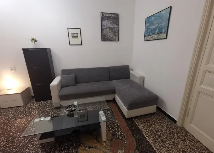 Wow - 175 Mq - Posteggio Privato - Davanti Porto Traghetti - Fino A 10 Posti Letto *