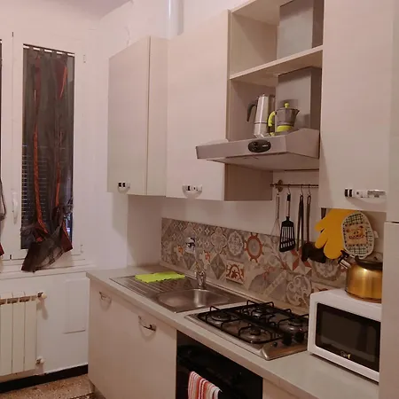Wow - 175 Mq - Posteggio Privato - Davanti Porto Traghetti - Fino A 10 Posti Letto Апартаменты *