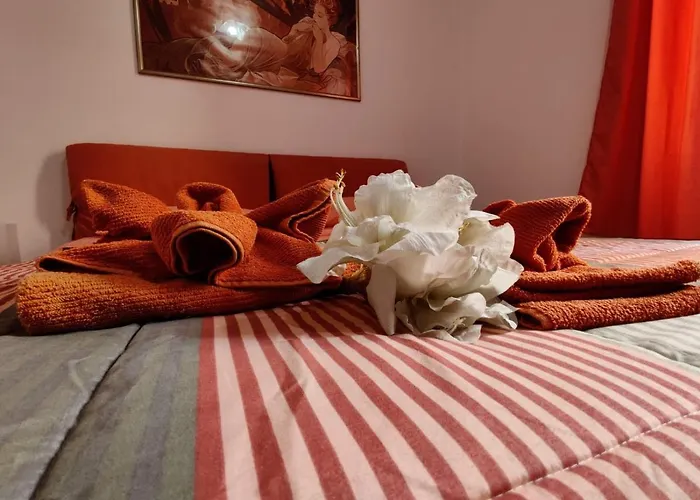 شقة Wow - 175 Mq - Posteggio Privato - Davanti Porto Traghetti - Fino A 10 Posti Letto *