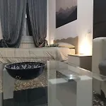 Wow - 175 Mq - Posteggio Privato - Davanti Porto Traghetti - Fino A 10 Posti Letto Apartamento
