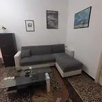 Wow - 175 Mq - Posteggio Privato - Davanti Porto Traghetti - Fino A 10 Posti Letto *